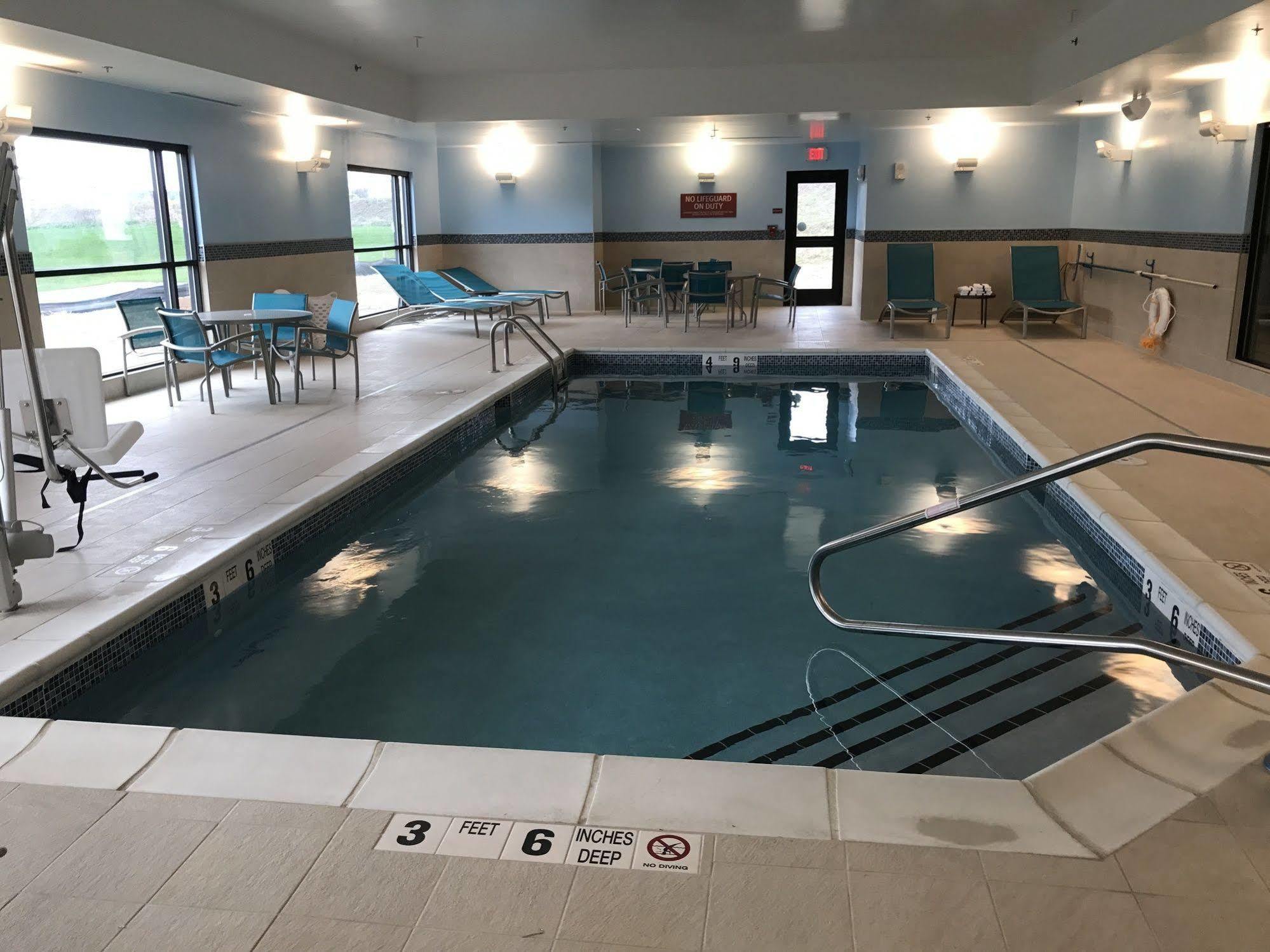فندق أجنحة تاون بلايس نيو هارتفورد New Hartford المظهر الخارجي الصورة